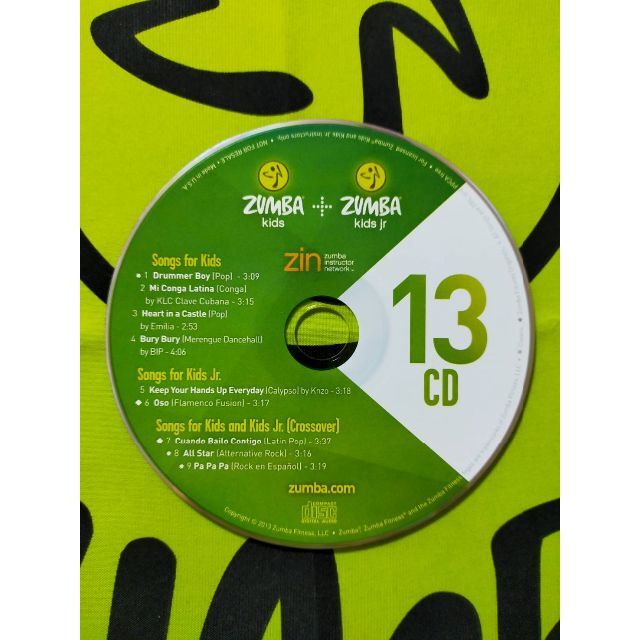 Zumba(ズンバ)のZUMBA ズンバ KIDS 13 キッズ ジュニア CD & DVD エンタメ/ホビーのDVD/ブルーレイ(スポーツ/フィットネス)の商品写真