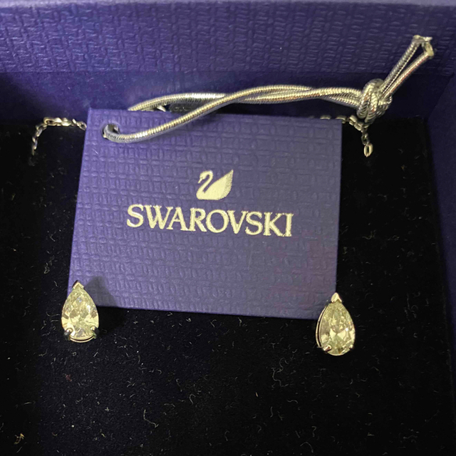 SWAROVSKI ピアス