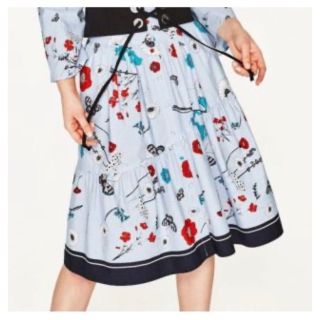 ザラ(ZARA)のZARA 柄スカート　ユニクロ(ひざ丈スカート)