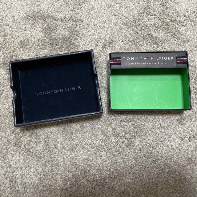 TOMMY HILFIGER(トミーヒルフィガー)のTommy Hilfiger 空箱 メンズのファッション小物(折り財布)の商品写真