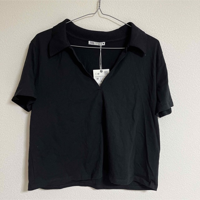 ZARA(ザラ)のZARA ポロTシャツ　ブラック　Vネック　Mサイズ メンズのトップス(Tシャツ/カットソー(半袖/袖なし))の商品写真