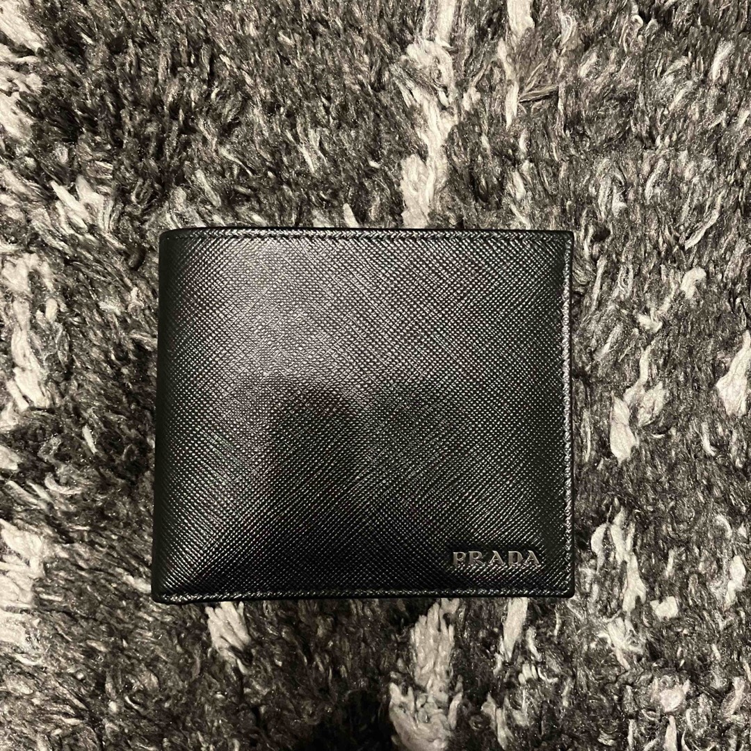 PRADA 財布