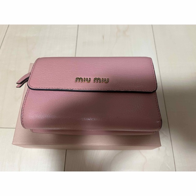 ミュウミュウ MIU MIU ピンク MADRAS 二つ折り財布 やぎ革-