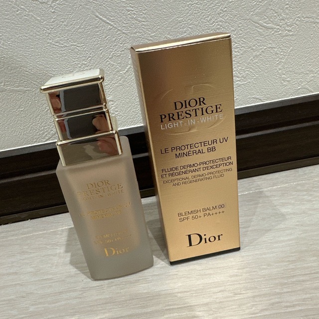 Dior(ディオール)のDior プレステージ ホワイト ル プロテクター UV ミネラル BB 00 コスメ/美容のベースメイク/化粧品(BBクリーム)の商品写真