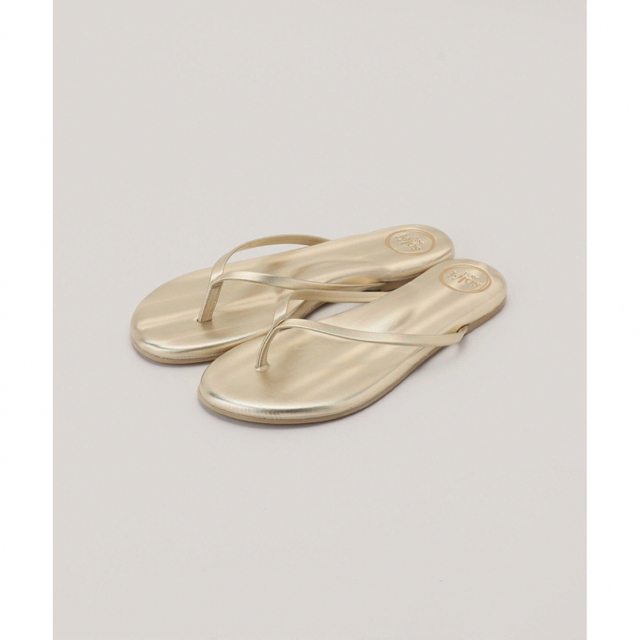 L'Appartement DEUXIEME CLASSE(アパルトモンドゥーズィエムクラス)の★美品★ AP STUDIO 【ソレイ シー】GOLD tongs sandal レディースの靴/シューズ(サンダル)の商品写真