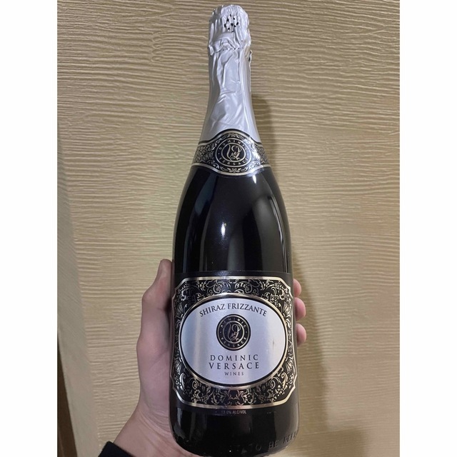 VERSACE(ヴェルサーチ)のレア❗️ ドミニクヴェルサーチ シャンパン 6本セット 食品/飲料/酒の酒(シャンパン/スパークリングワイン)の商品写真