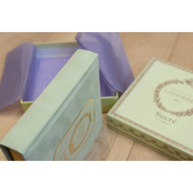 LADUREE(ラデュレ)の【ラデュレのお菓子レシピ】 エンタメ/ホビーの本(料理/グルメ)の商品写真