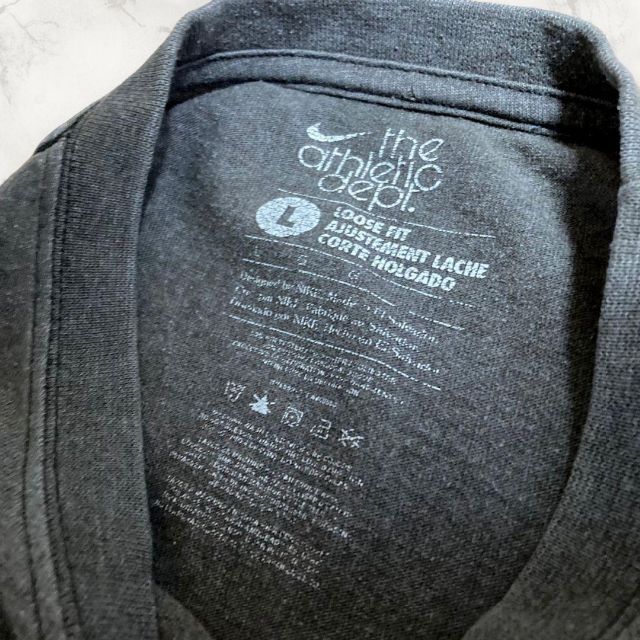 HNM NIKE  グレー ナイキ　ワンポイント　ロゴ　スウッシュ Tシャツ メンズのトップス(Tシャツ/カットソー(半袖/袖なし))の商品写真