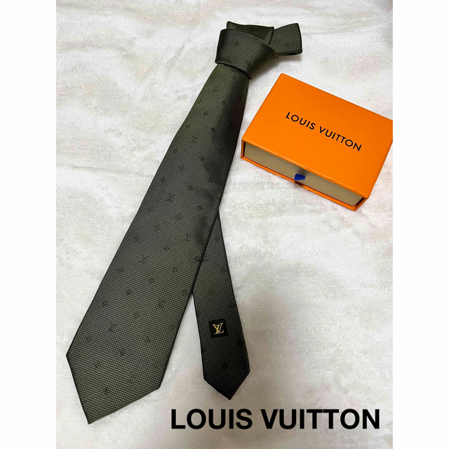 LOUIS VUITTON - 超美品 LOUIS VUITTONルイヴィトン ネクタイ②LVロゴ ...