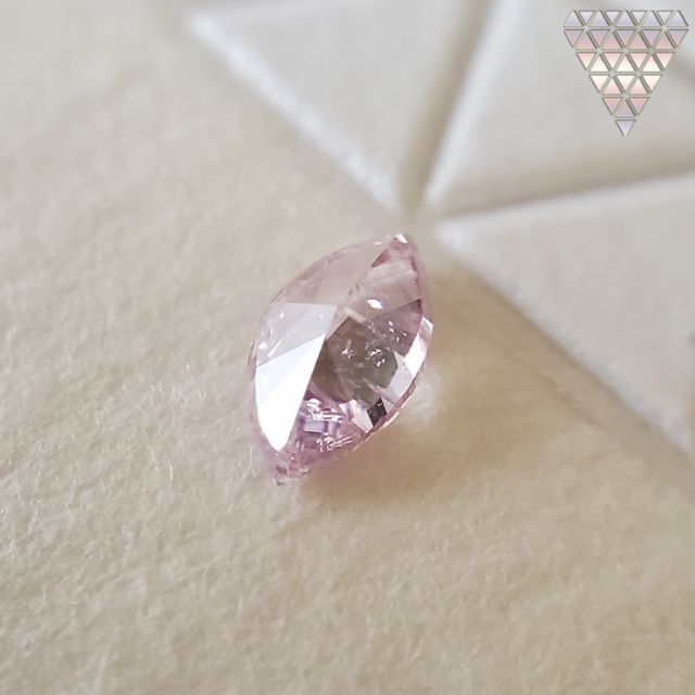 0.114 ct FANCY PURPLE PINK I2 MARQUISE レディースのアクセサリー(リング(指輪))の商品写真