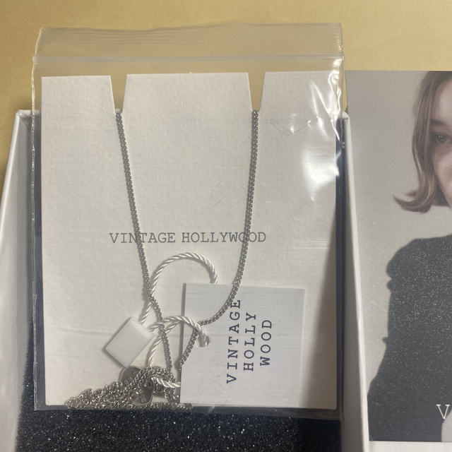 防弾少年団(BTS)(ボウダンショウネンダン)のVINTAGE HOLLYWOOD　ネックレス　BTS ジミン着用 レディースのアクセサリー(ネックレス)の商品写真