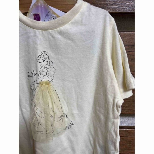 Disney(ディズニー)のBelleチュール付きTシャツ新品 キッズ/ベビー/マタニティのキッズ服女の子用(90cm~)(Tシャツ/カットソー)の商品写真