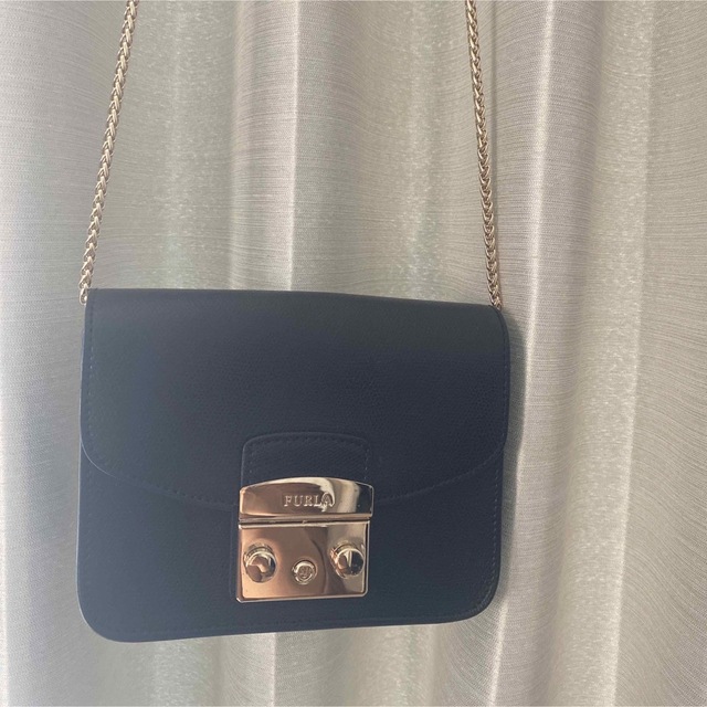 FURLA フルラ　メトロポリス　チェーンショルダーバッグ　黒