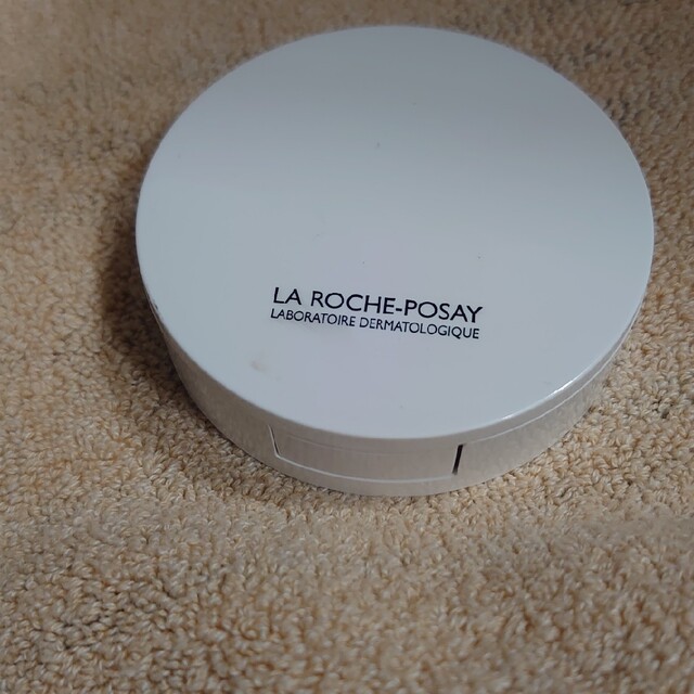 LA ROCHE-POSAY(ラロッシュポゼ)のラロッシュポゼUVイデアデイリープロテクションパウダー01 コスメ/美容のベースメイク/化粧品(フェイスパウダー)の商品写真