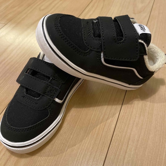 VANS(ヴァンズ)のVANS ベビースニーカー 14.0cm 黒 キッズ/ベビー/マタニティのベビー靴/シューズ(~14cm)(スニーカー)の商品写真