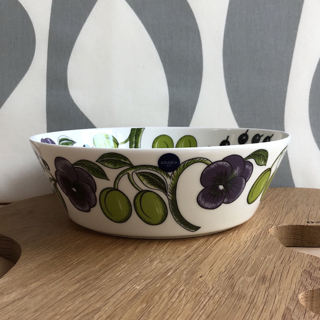 marimekko(マリメッコ)の新品 23cm ARABIA アラビア パラティッシ パープル ボウル インテリア/住まい/日用品のキッチン/食器(食器)の商品写真