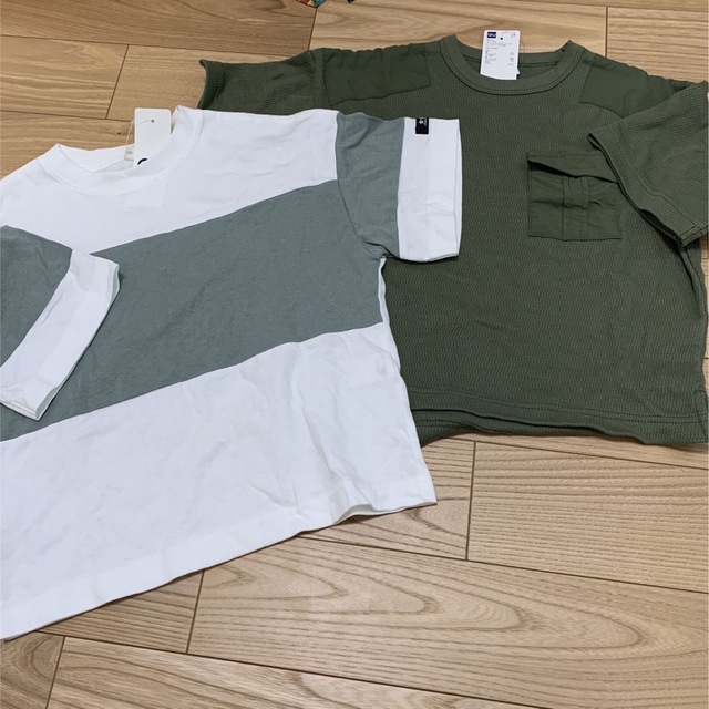 GU(ジーユー)のジーユー　Tシャツ　110センチ キッズ/ベビー/マタニティのキッズ服男の子用(90cm~)(Tシャツ/カットソー)の商品写真