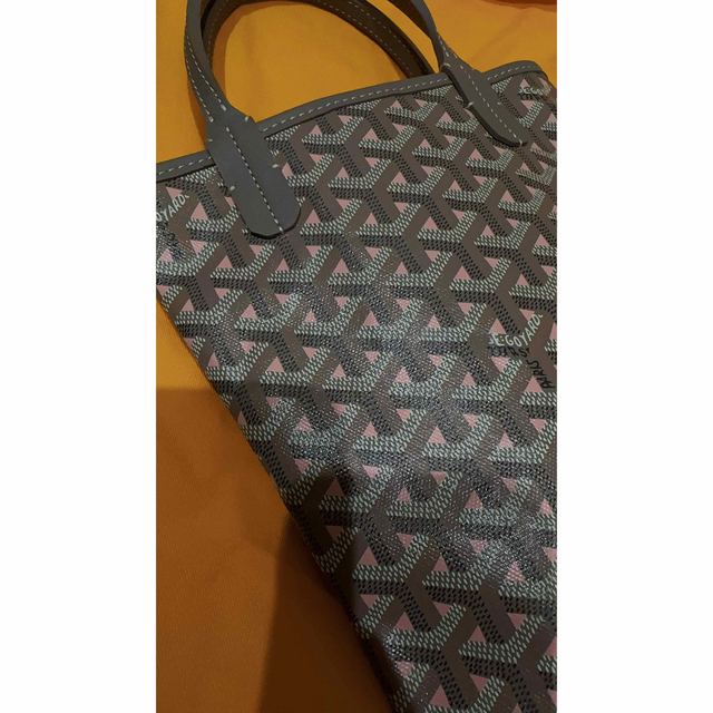 GOYARD(ゴヤール)のゴヤールgoyardミニmini toteパウダーピンク レディースのバッグ(ショルダーバッグ)の商品写真