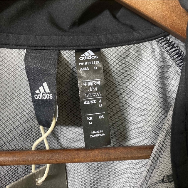 adidas(アディダス)の新品　未使用品　アディダス　ウインドジャケット　3本ライン メンズのジャケット/アウター(ナイロンジャケット)の商品写真