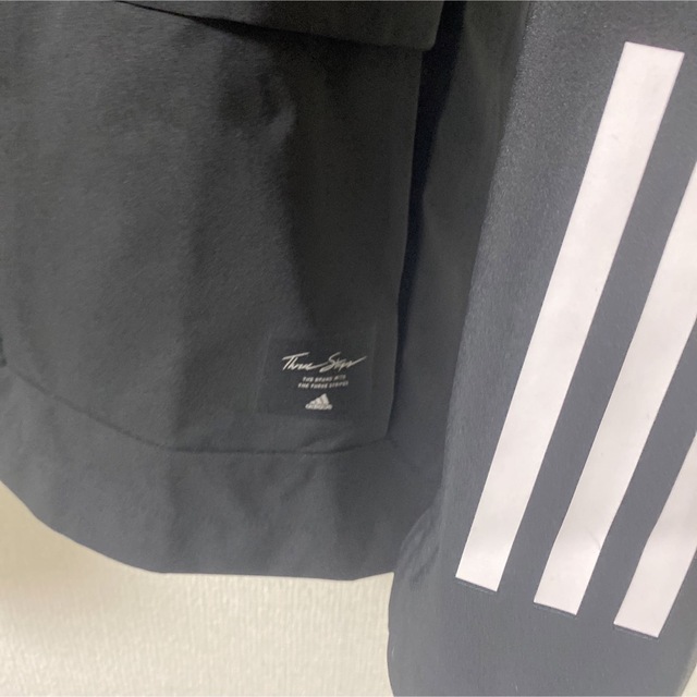 adidas(アディダス)の新品　未使用品　アディダス　ウインドジャケット　3本ライン メンズのジャケット/アウター(ナイロンジャケット)の商品写真