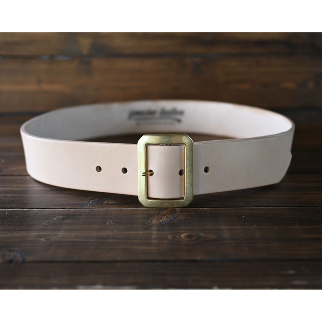 【ヌメ革/サドルレザー Octagon Belt シングルピン 生成り】