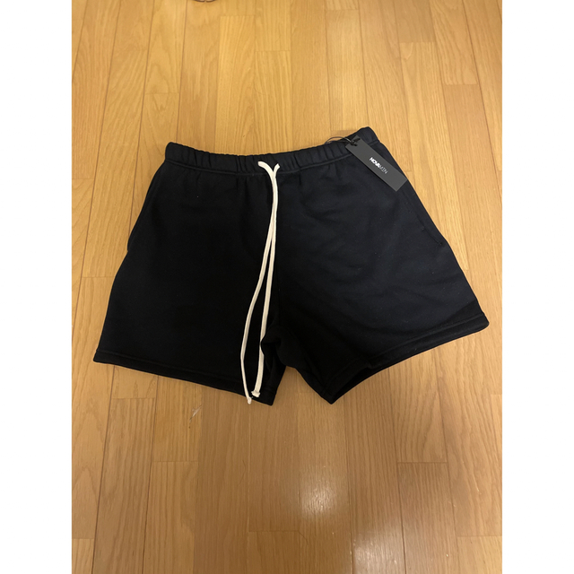 FEAR OF GOD(フィアオブゴッド)の完売 M スウェット essentials joggerpants shorts メンズのパンツ(ショートパンツ)の商品写真