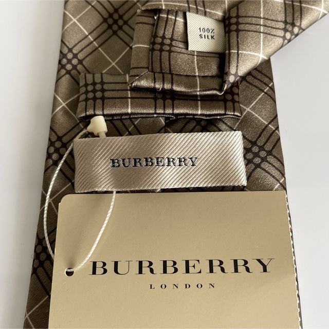 BURBERRY(バーバリー)の新品バーバリー　ネクタイ  メンズのファッション小物(ネクタイ)の商品写真