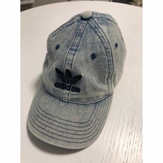 アディダス(adidas)のadidasキャップ(ジーンズ)(その他)