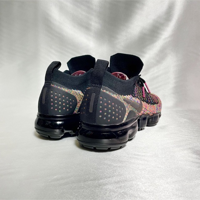 NIKE(ナイキ)のナイキ エアヴェイパーマックスフライニット2 ウィメンズ 24.5cm NIKE レディースの靴/シューズ(スニーカー)の商品写真
