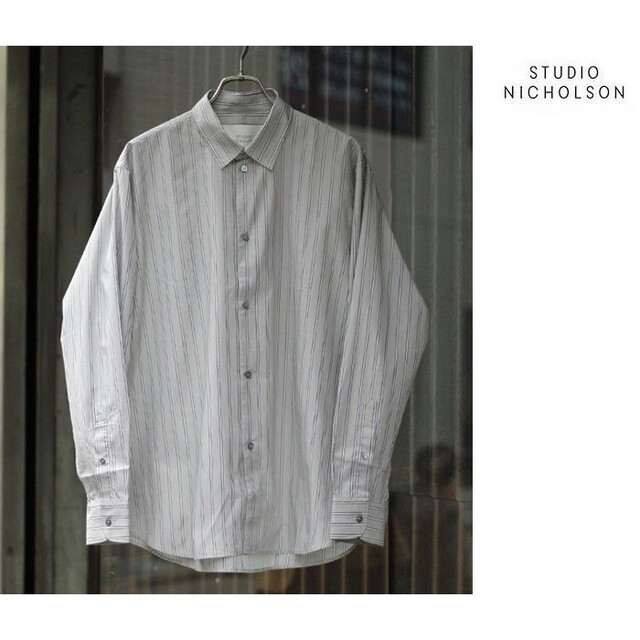1LDK SELECT(ワンエルディーケーセレクト)の定価6万円　studio nicholson シャツ 23ss santo　美品 メンズのトップス(シャツ)の商品写真