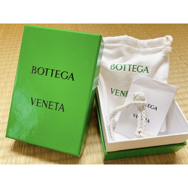 Bottega Veneta(ボッテガヴェネタ)のBOTTEGA VENETA/ブレスレット レディースのアクセサリー(ブレスレット/バングル)の商品写真