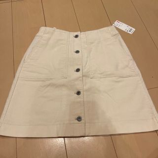 新品未使用 UNIQLO コーデュロイハイウエストスカート 64インチ(ひざ丈スカート)