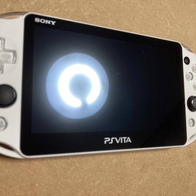 PlayStation Vita - ps vita 本体のみ ホワイト の通販 by オムチコ's