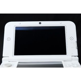 2022人気の 【極美品】ニンテンドー3DSLL どうぶつの森 充電器付き