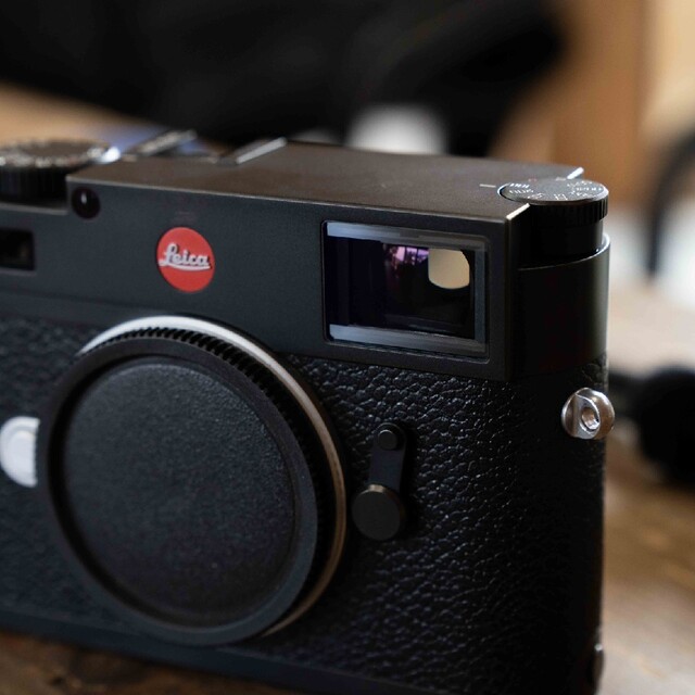 LEICA(ライカ)のライカ　leica m10 ブラッククロー厶 スマホ/家電/カメラのカメラ(ミラーレス一眼)の商品写真