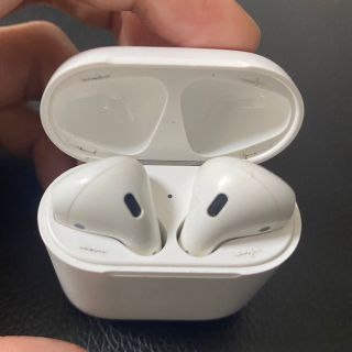 アップル(Apple)の【純正】AirPods 第2世代(ヘッドフォン/イヤフォン)