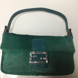 フェンディ(FENDI)のFENDI フェンディバゲット ハラコ バッグ (ハンドバッグ)