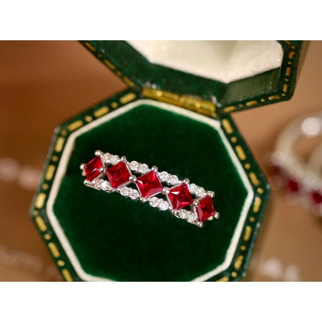 天然ダイヤモンド付きルビーリングk18 レディースのアクセサリー(リング(指輪))の商品写真