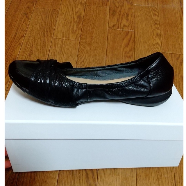 卑弥呼(ヒミコ)の卑弥呼 エナメルパンプス バレエシューズ黒 24cm HIMIKO レディースの靴/シューズ(バレエシューズ)の商品写真