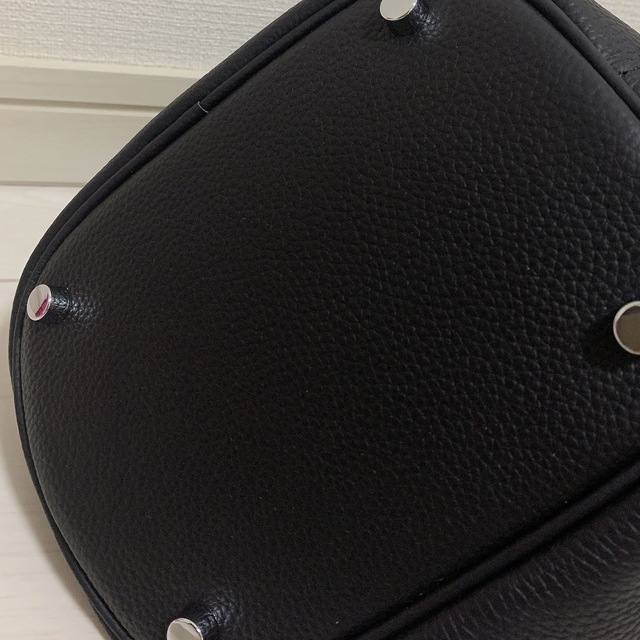 【限定値下げ】高級本革 バケツバッグ S  ブラック　シルバー　togo レディースのバッグ(ハンドバッグ)の商品写真