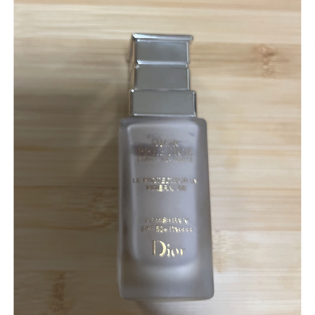 DIOR プレステージ　ホワイト　ル　プロテクター　UVミネラルBB 00