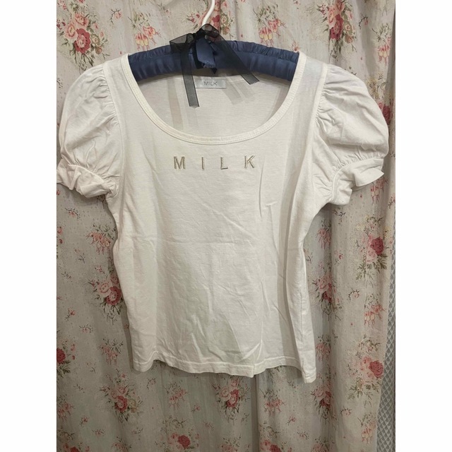 MILK - MILK ロゴ 半袖 Tシャツの通販 by gyunyupurin's shop｜ミルク