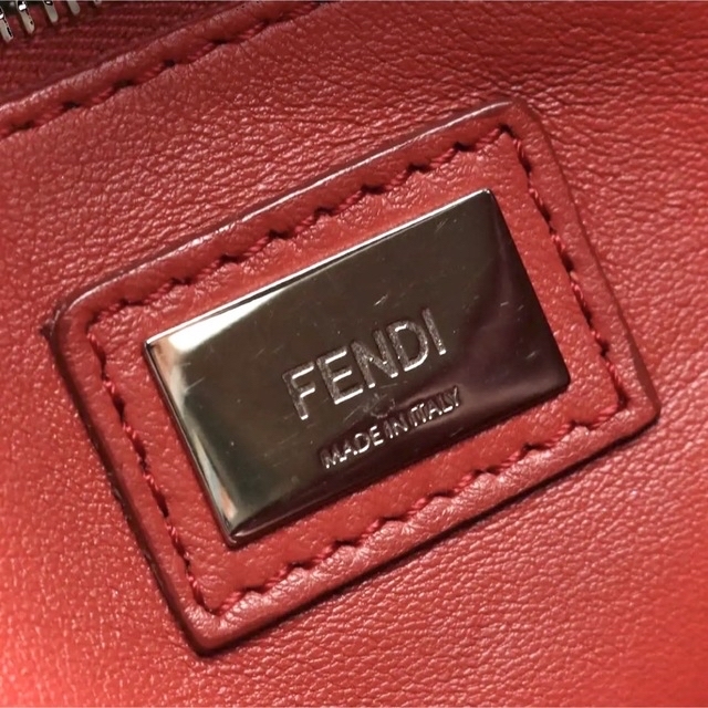 FENDI(フェンディ)の【FENDI】✨ピーカブー　ミニ　フェンディ　2WAY  ハンドバッグ　レザー レディースのバッグ(ハンドバッグ)の商品写真