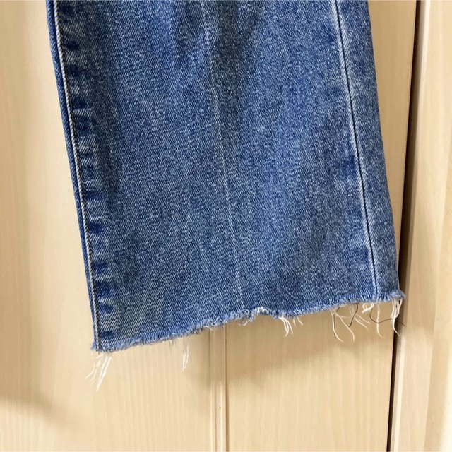 TODAYFUL(トゥデイフル)のTODAYFUL PARKERs DENIM デニムパンツ　カットオフ レディースのパンツ(デニム/ジーンズ)の商品写真