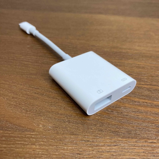 Apple 純正品 カメラアダプター