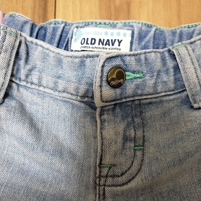 Old Navy(オールドネイビー)のOLD NAVY☆110cm デニムショートパンツ キッズ/ベビー/マタニティのキッズ服女の子用(90cm~)(パンツ/スパッツ)の商品写真