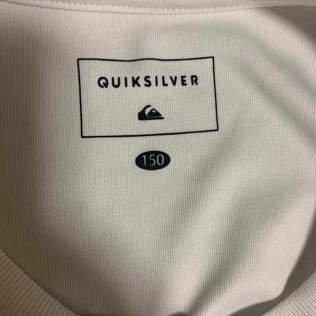 QUIKSILVER(クイックシルバー)のクイックシルバー　子供用　ラッシュガード キッズ/ベビー/マタニティのキッズ服男の子用(90cm~)(水着)の商品写真