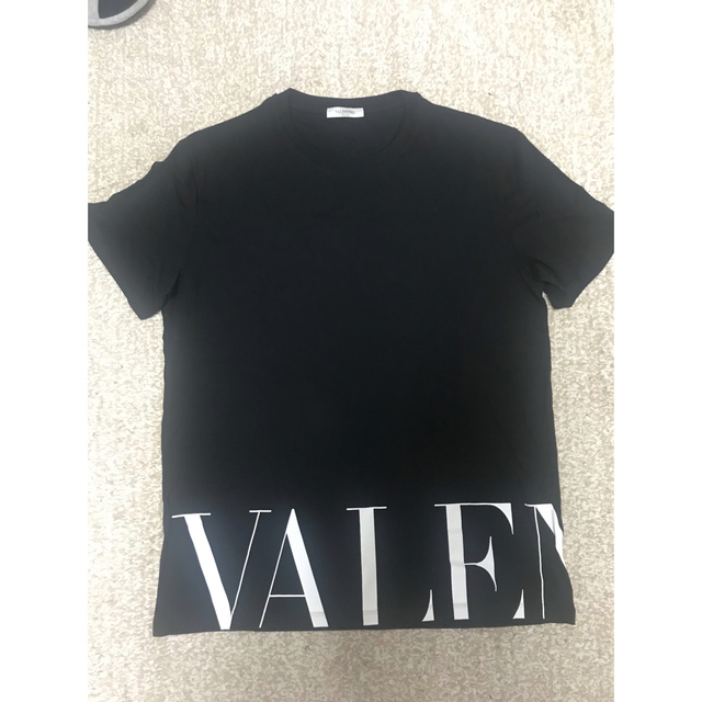 VALENTINO - バレンティノ ロゴTシャツの通販 by ゆうきゃん!'s shop