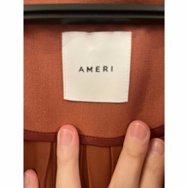 Ameri VINTAGE(アメリヴィンテージ)のアメリヴィンテージ　パックプリーツトレンチコート レディースのジャケット/アウター(トレンチコート)の商品写真
