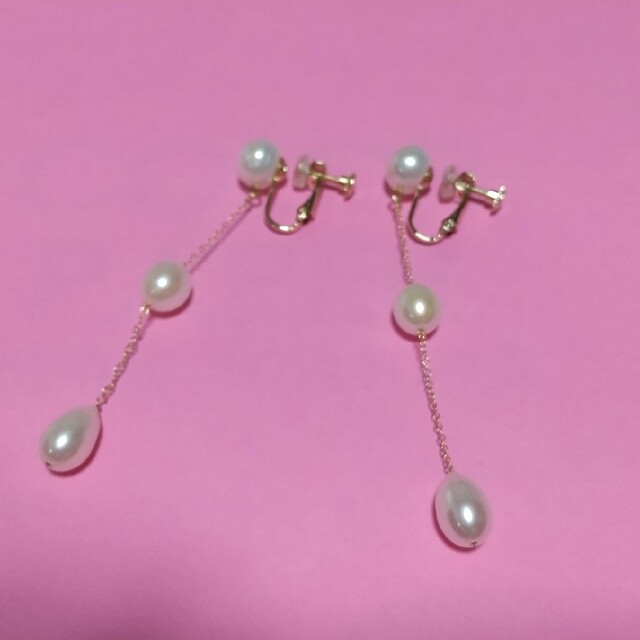 美品　リプサリス　ripsalis  3dot pearl パール　イヤリングレディース